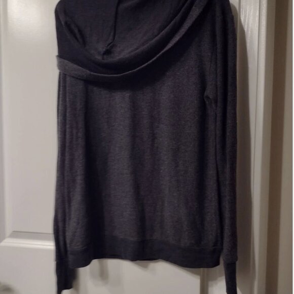 Wildfox Barbie’s Insides Gypsy Hoodie Size Medium - Picture 3 of 4